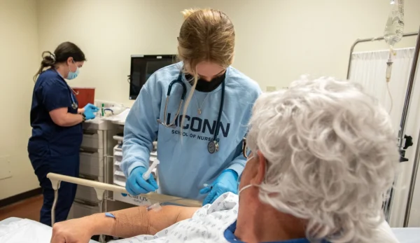 UConn Online Nursing Credit Graduate Certificates Bachelors Masters DNP Degree Programs